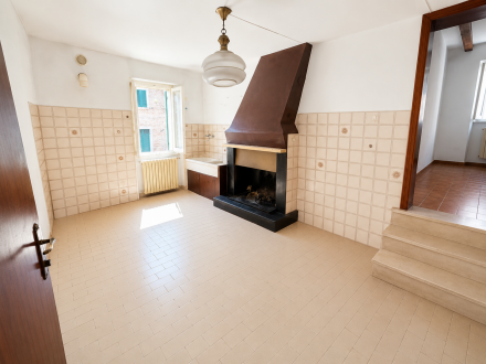 APPARTAMENTO 55 MQ CON LABORATORIO E CANTINA - AGENZIA ROSSANA IMMOBILIARE